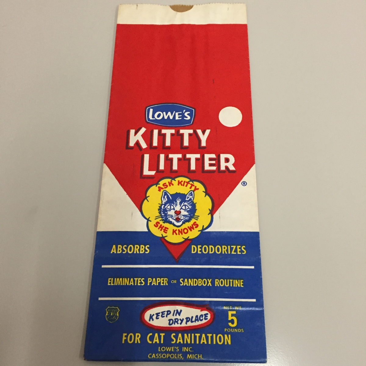 Cat litter outlet at lowes